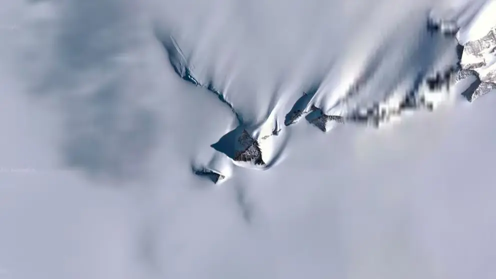 pirámide de hielo, desde arriba