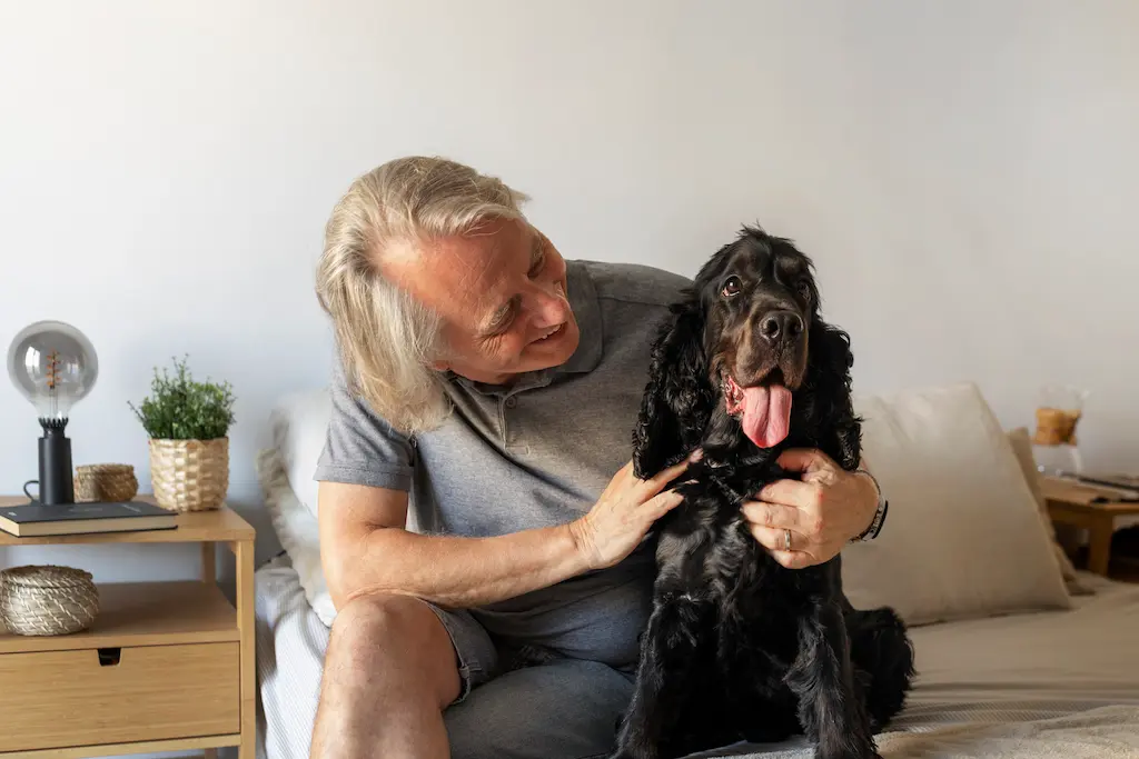 Adoptar perro adultez beneficios salud